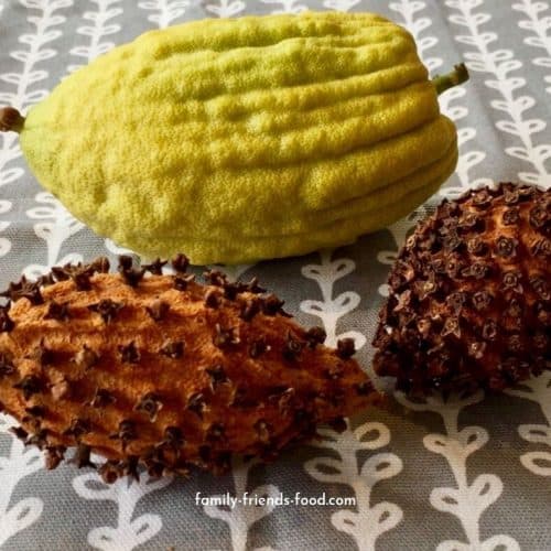 how to make a clove etrog.